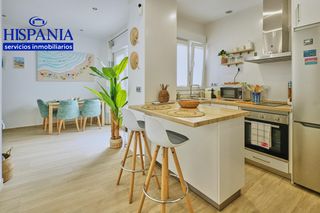 Pis a La Caleta - La Viña. Vivienda de reciente construcción con patio privado y ascensor e