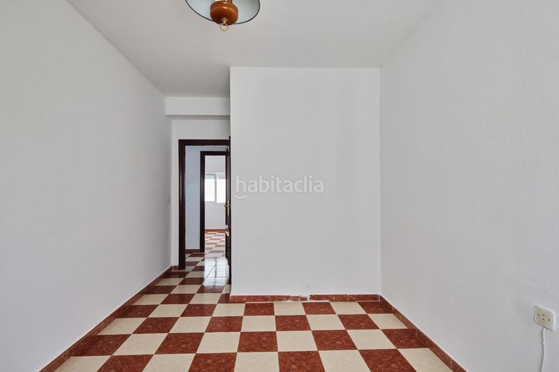 Foto b60b765d-6e33-49bb-9b35-297aa1512777. Piso magnífico piso de 3 dormitorios junto a la playa de la caleta en Cádiz