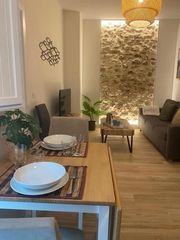 Rent Flat in El Pópulo - Santa María. Alquiler de larga duracion  zona centro
