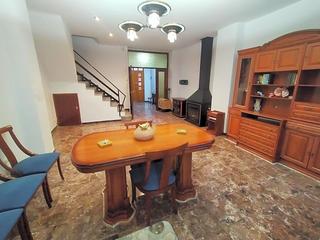 Maison à Oliva Pueblo. Casa bien  ubicada y cerca de todas las comodidades