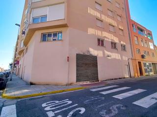 Local commercial  Calixto iii. Local comercial  y entresuelo en venta en oliva 300 m2