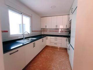 Pis  Carrer d'eduard escalante. Piso de obra nueva en oliva pueblo