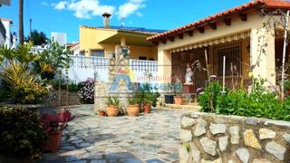 Haus in Potríes. Chalet con piscina en potries