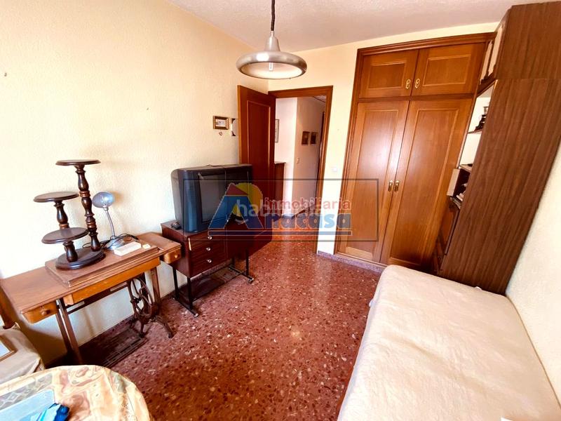 Foto 5a50ce58-fe6e-4704-a4c3-0feeb21f0ac6. Piso  junto al paseo con parking en Oliva pueblo Oliva