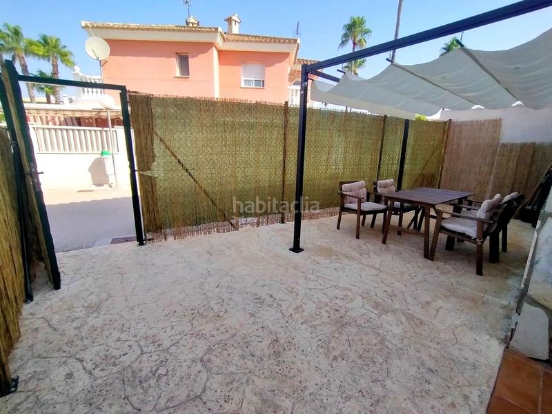 Foto 3c407680-189e-4415-971d-9a185072a55f. Casa pareada en de gaudi 9 excelente oportunidad! , chalet pareado en primera línea de playa nova en Oliva