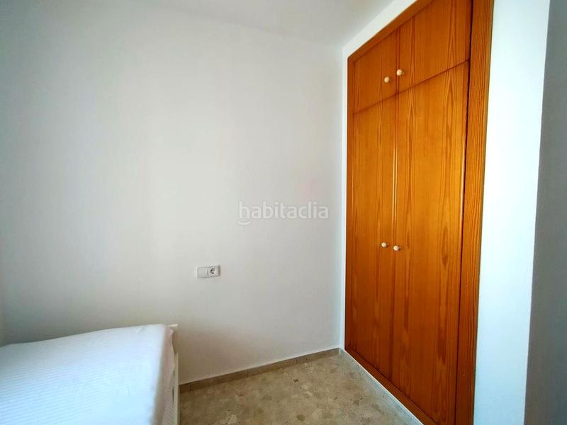 Foto 3f789069-5d98-4799-a327-ac680c0f6d1a. Casa pareada en de gaudi 9 excelente oportunidad! , chalet pareado en primera línea de playa nova en Oliva