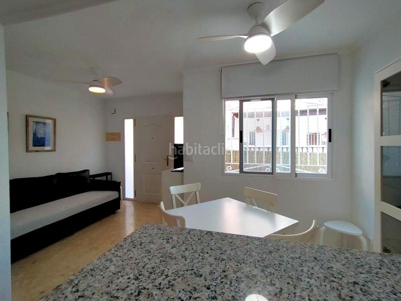 Foto 3f78a8e2-55d9-478f-af4d-c25a260243e2. Casa pareada en de gaudi 9 excelente oportunidad! , chalet pareado en primera línea de playa nova en Oliva