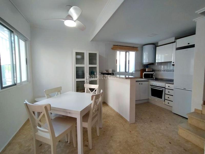 Foto 772c84b4-b579-4e5b-ad86-9fff293f6beb. Casa pareada en de gaudi 9 excelente oportunidad! , chalet pareado en primera línea de playa nova en Oliva