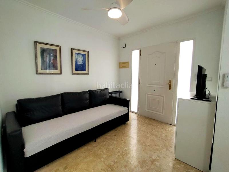 Foto d7118891-411d-438c-a66b-cc88f0dc2e58. Casa pareada en de gaudi 9 excelente oportunidad! , chalet pareado en primera línea de playa nova en Oliva