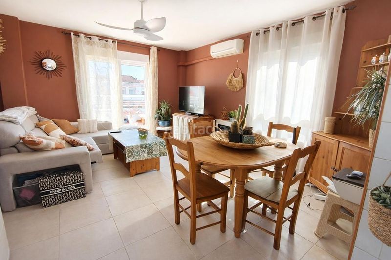 Foto ec2095b7-f004-4e66-956b-1c42a9c1d63b. Apartament a Oliva playa Oliva