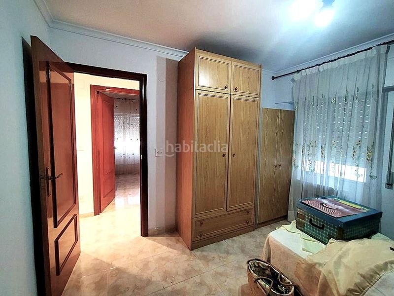 Foto f59ff6cd-7107-4a0b-bd2b-5725aaeb07ff. Pis a Oliva pueblo Oliva