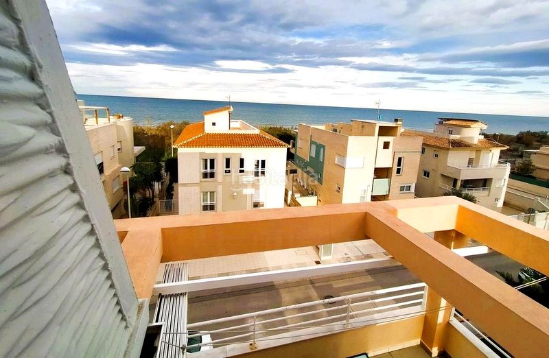Foto a00e3123-c7cf-4f45-8f87-740ebb499b1f. Àtic amb aparcament a Oliva playa Oliva