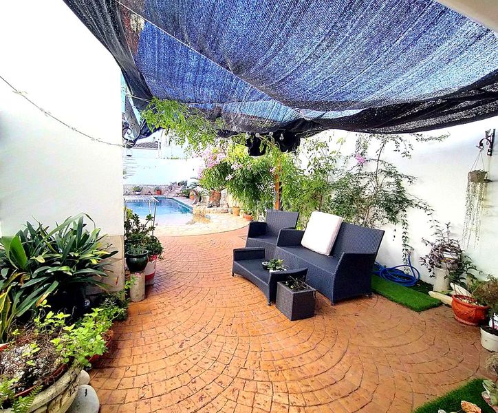 Foto 3a0bf4e3-2279-4fce-b090-a7b8e03ef955. Casa amb piscina a Oliva pueblo Oliva
