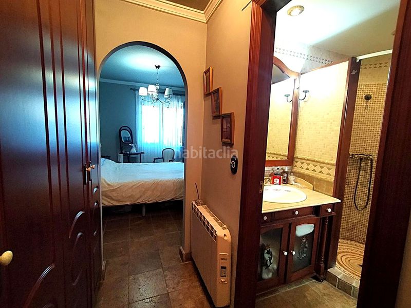 Foto d0e9472a-9fbd-4637-80fd-2cca571e129f. Casa amb piscina a Oliva pueblo Oliva