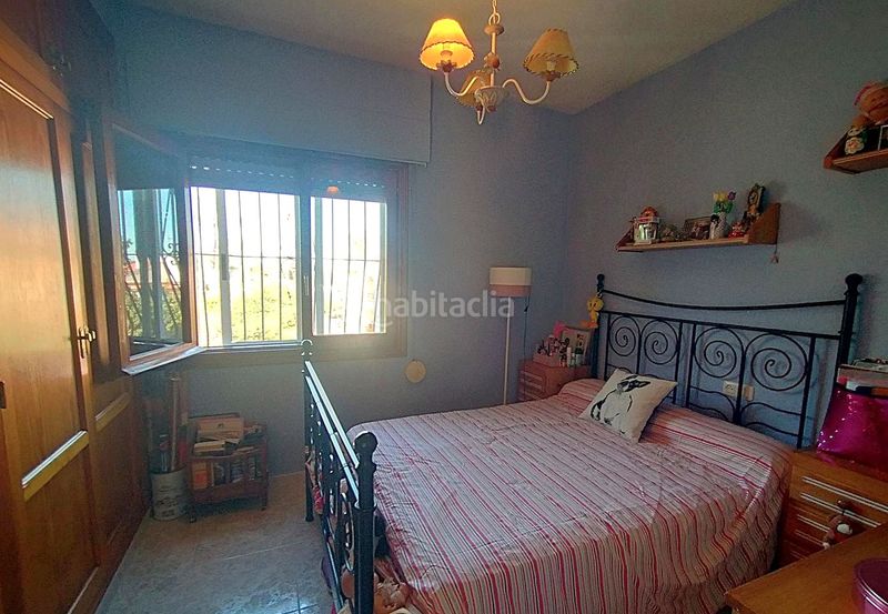 Foto f258fcea-54f4-4e3d-bfc3-324f1bf50db1. Casa amb piscina a Oliva pueblo Oliva