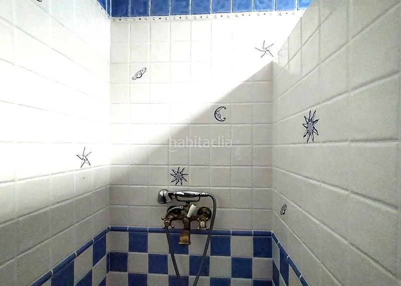 Foto f53a75a7-de22-4131-bd19-38da564eee14. Casa amb piscina a Oliva pueblo Oliva