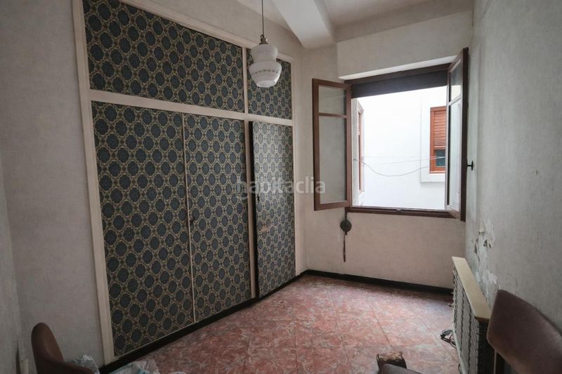 Foto fba30286-7705-41fb-8bf1-fe23bed16669. Pis a Oliva pueblo Oliva