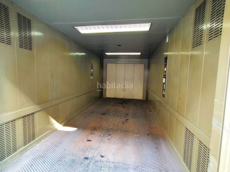 Foto ba61c7dd-4c21-430d-b3bd-f3305621dfae. Aparcament cotxe a Oliva pueblo Oliva