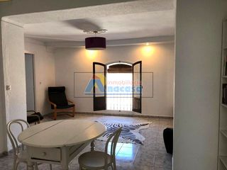 Appartamento in Oliva Pueblo. Piso exterior con encanto