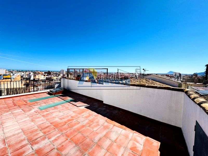 Foto 706b8a01-5f9e-4691-aa74-0ea9022699ce. Casa a Oliva pueblo Oliva