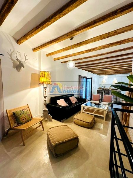 Foto 179f0da3-8ff3-4929-9348-dd2170d96e6c. Casa amb aparcament a Oliva pueblo Oliva