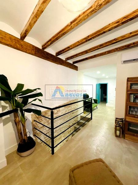 Foto 56b04896-f3fb-4fb2-8d8a-4056dc926cb8. Casa amb aparcament a Oliva pueblo Oliva