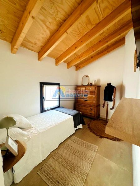 Foto 5778d5f6-1386-4ef4-b785-2001edf22ad6. Casa amb aparcament a Oliva pueblo Oliva