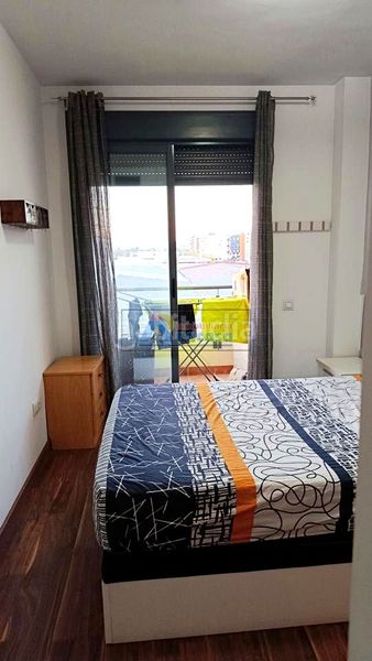 Foto b7395d19-26f2-4f68-8c56-3bf31d78cd7c. Pis a Oliva pueblo Oliva