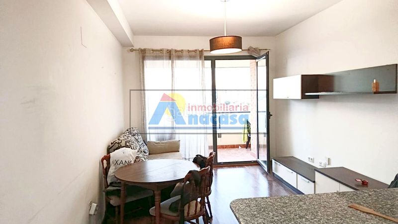 Foto e23a5d3b-2c0f-47d4-8b9a-90d3d2ac9539. Pis a Oliva pueblo Oliva