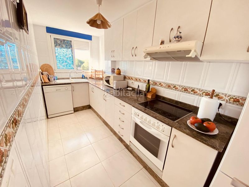 Foto 3aad5f20-3551-4668-a200-d02ae9fb9666. Pis amb aparcament a Oliva playa Oliva