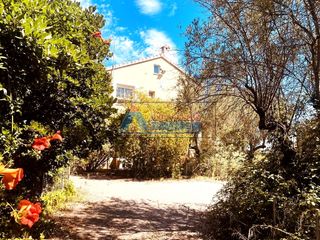 House in Vilallonga / Villalonga. Gran chalet en la llacuna de villalonga
