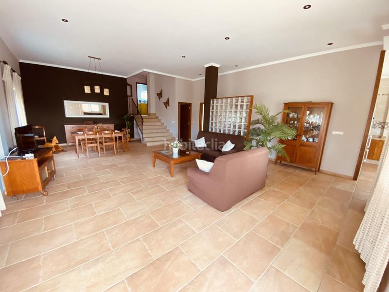 Foto 8df07ffc-2df2-4622-aa3d-b039f1ab1c39. Casa amb piscina a Oliva playa Oliva