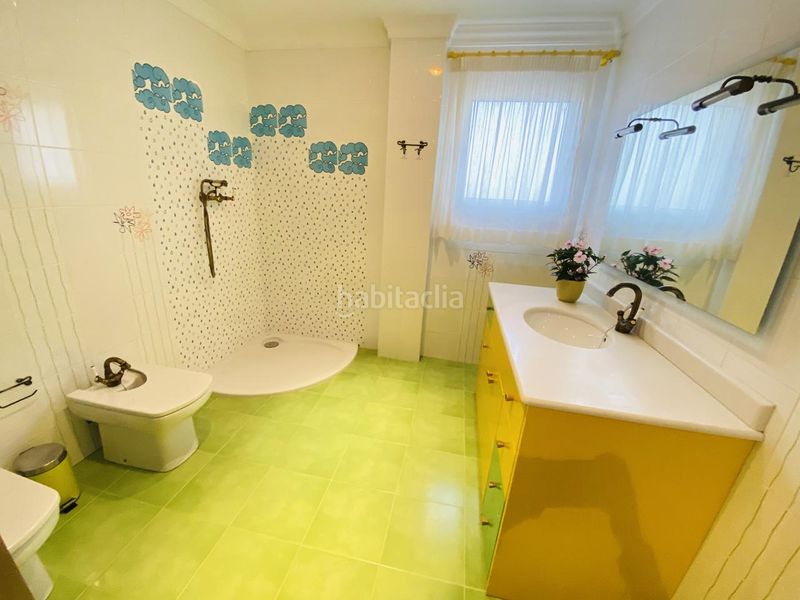 Foto b9ccaaa1-76a9-46ef-8691-dccbf6013253. Casa amb piscina a Oliva playa Oliva