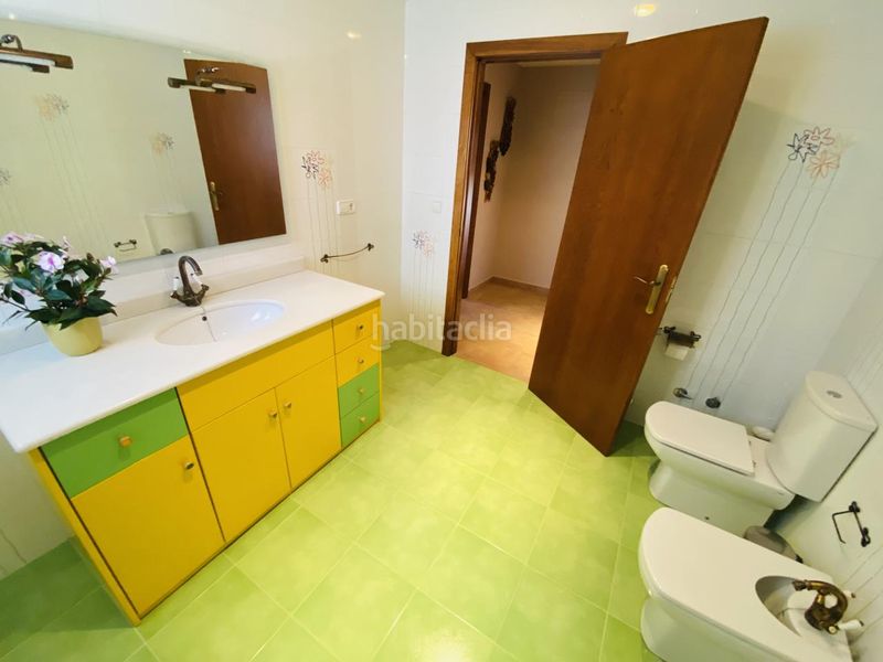 Foto e036ed41-a45c-4489-b1a9-a40e3af61857. Casa amb piscina a Oliva playa Oliva