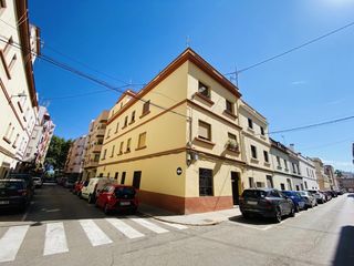 Piano terra in Oliva Pueblo. Piso en planta baja con patio