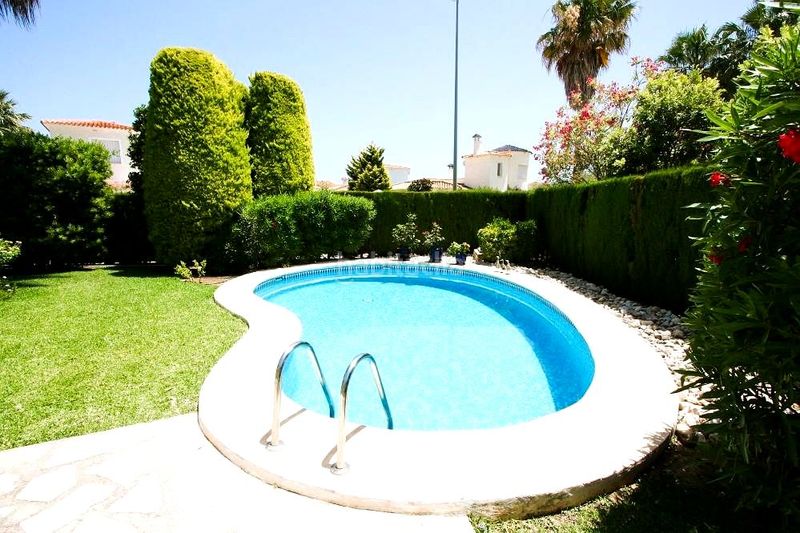 Foto 4178cb5d-1450-4581-9ef1-354f8532ba35. Casa amb calefacció piscina a Oliva nova Oliva