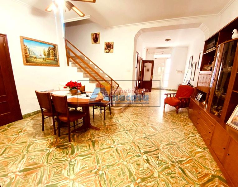 Foto 8d63b7f9-320b-4b60-ba6b-c12781dec93a. Casa a Oliva pueblo Oliva