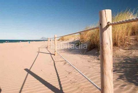 Foto 15fa8b5a-50d8-4802-89e6-cac0d2ce6eab. Casa amb piscina a Oliva playa Oliva