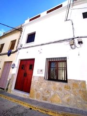 Casa  Del natzaré 4. Casa con encanto en  centro de oliva