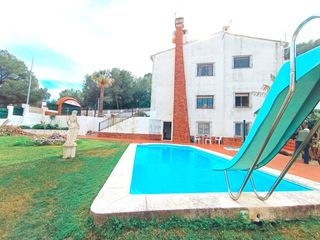 Haus  Urbanització tossal gross. Casa con dos viviendas y local en tosal gros