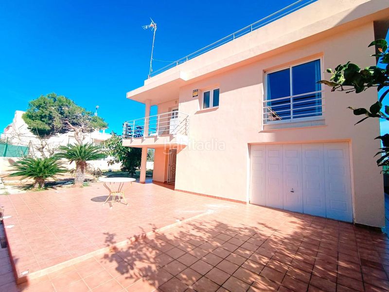 Foto 31b7faaf-35a8-4c7f-b921-336c8b5fd318. Casa amb aparcament a Oliva playa Oliva