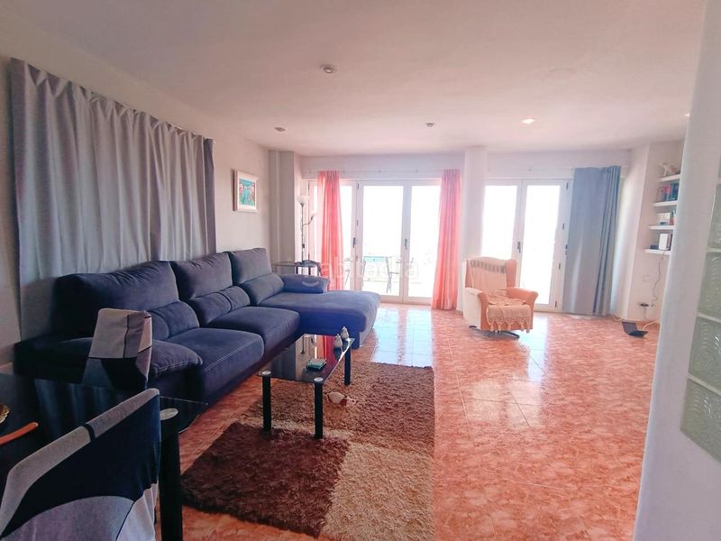 Foto 4becdcaa-7cd3-463a-b583-d63d40b748da. Casa amb aparcament a Oliva playa Oliva