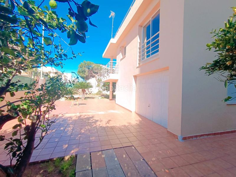 Foto 9c7568c5-80d1-421a-b8a2-ce4e24d2e0ec. Casa amb aparcament a Oliva playa Oliva