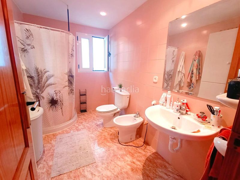 Foto a0d22732-0be4-4096-a9b5-8809b862a9ae. Casa amb aparcament a Oliva playa Oliva