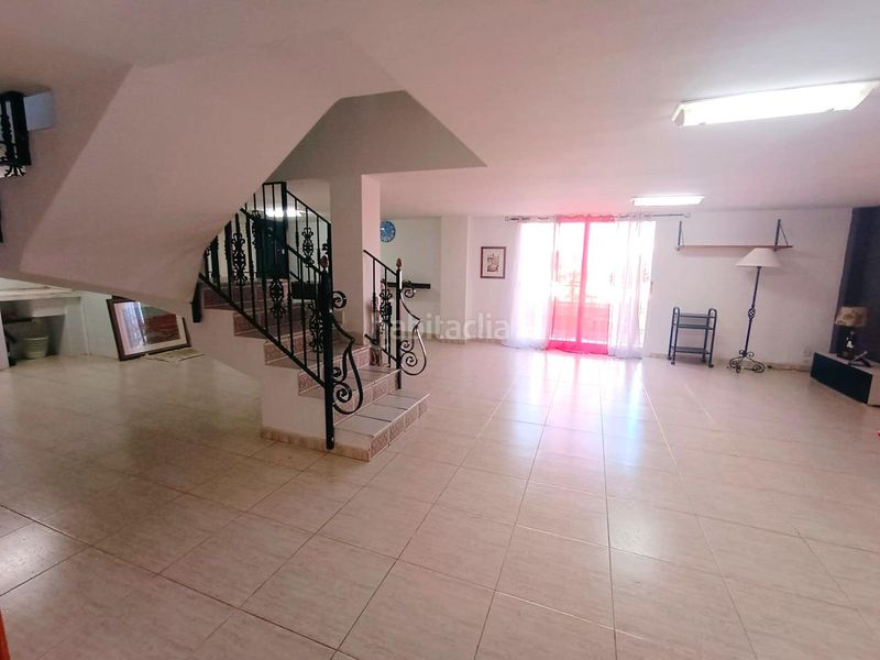 Foto a8069ac6-e4e8-4b67-a98d-ed19416e8eee. Casa amb aparcament a Oliva playa Oliva