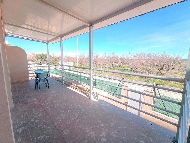Foto d0f01d50-3182-4351-8d38-25615f77f3a1. Casa amb aparcament a Oliva playa Oliva