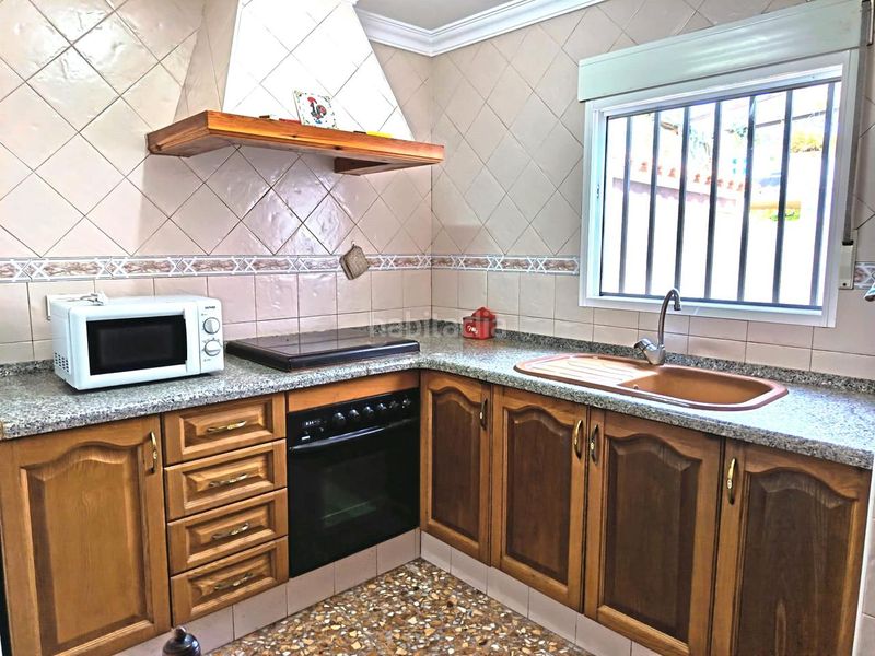 Foto e0a2a214-7672-4df8-aea2-bdc30a1b7a84. Casa a Oliva nova Oliva