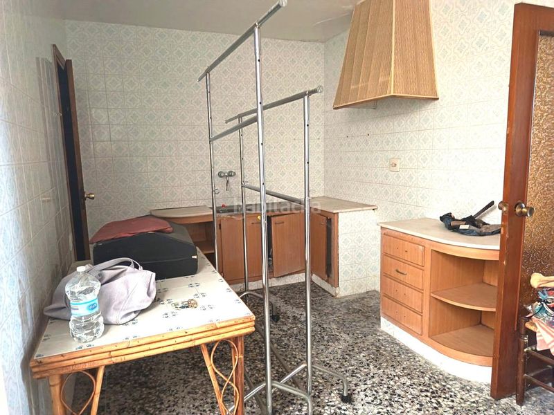 Foto 224699a7-8c29-4b9d-8002-c0850f8a063d. Casa amb aparcament a Oliva pueblo Oliva