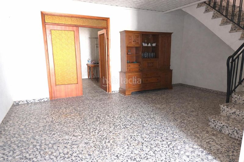 Foto 250e2663-8ec4-4e35-92cb-431f0be33f6f. Casa amb aparcament a Oliva pueblo Oliva