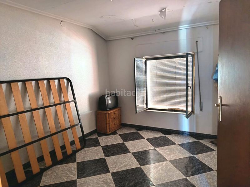 Foto 65230064-f0e9-47f5-84cb-5bf0d30b4c26. Casa amb aparcament a Oliva pueblo Oliva